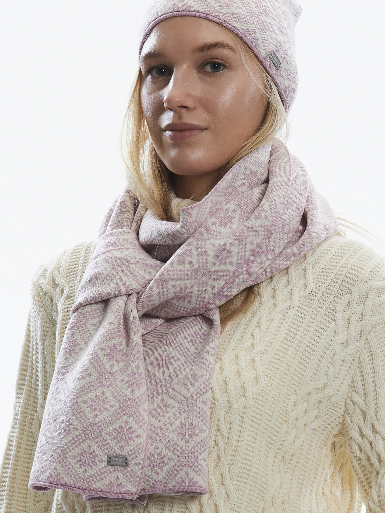 Details about   Pikeur Scarf Norway Pikeur Knitted Scarf Pikeur Winter Scarf- 							 							show original title Wool Scarf 