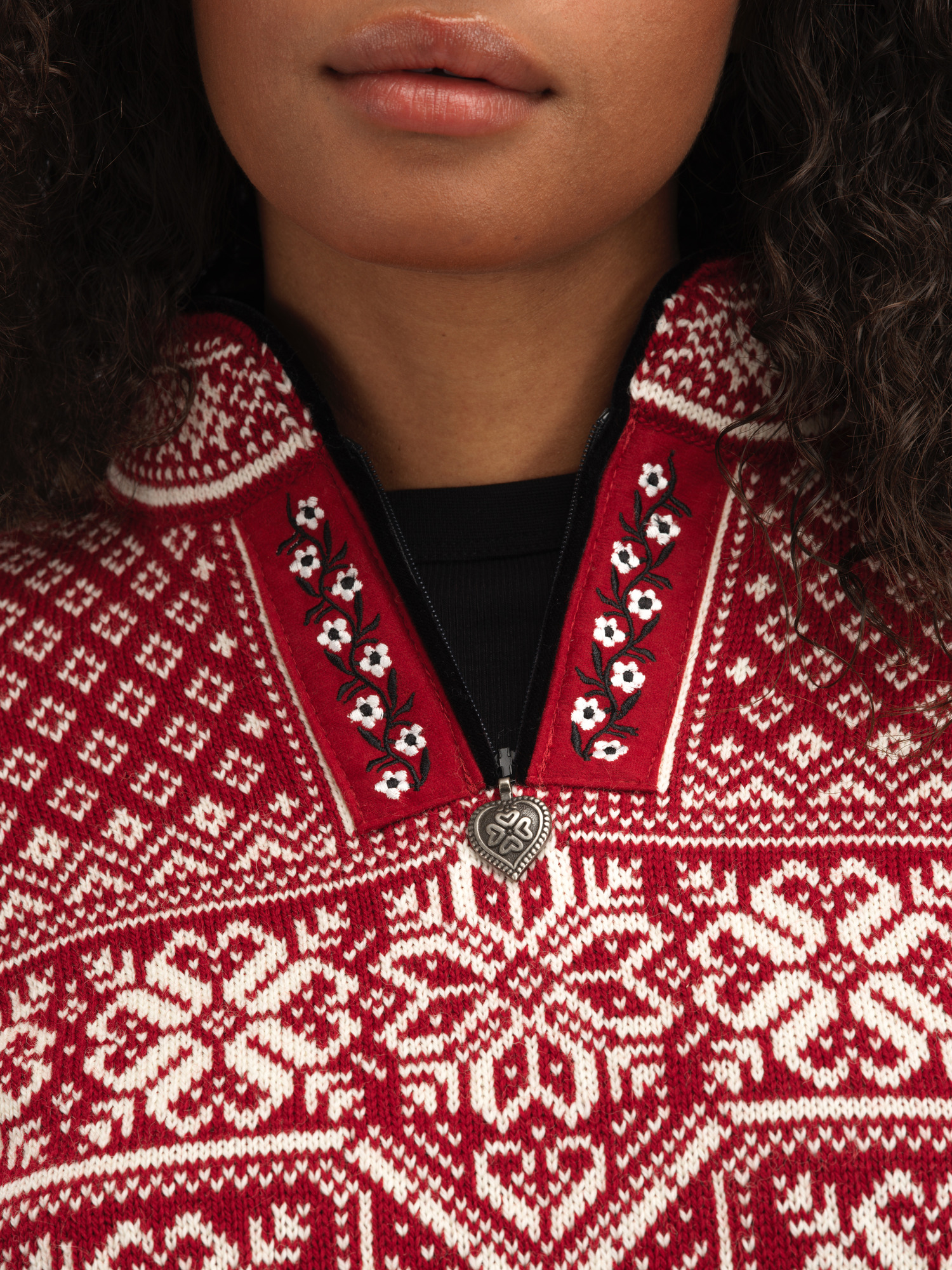 Peace Fem Sweater Redrose Offwhite - Dale of Norway