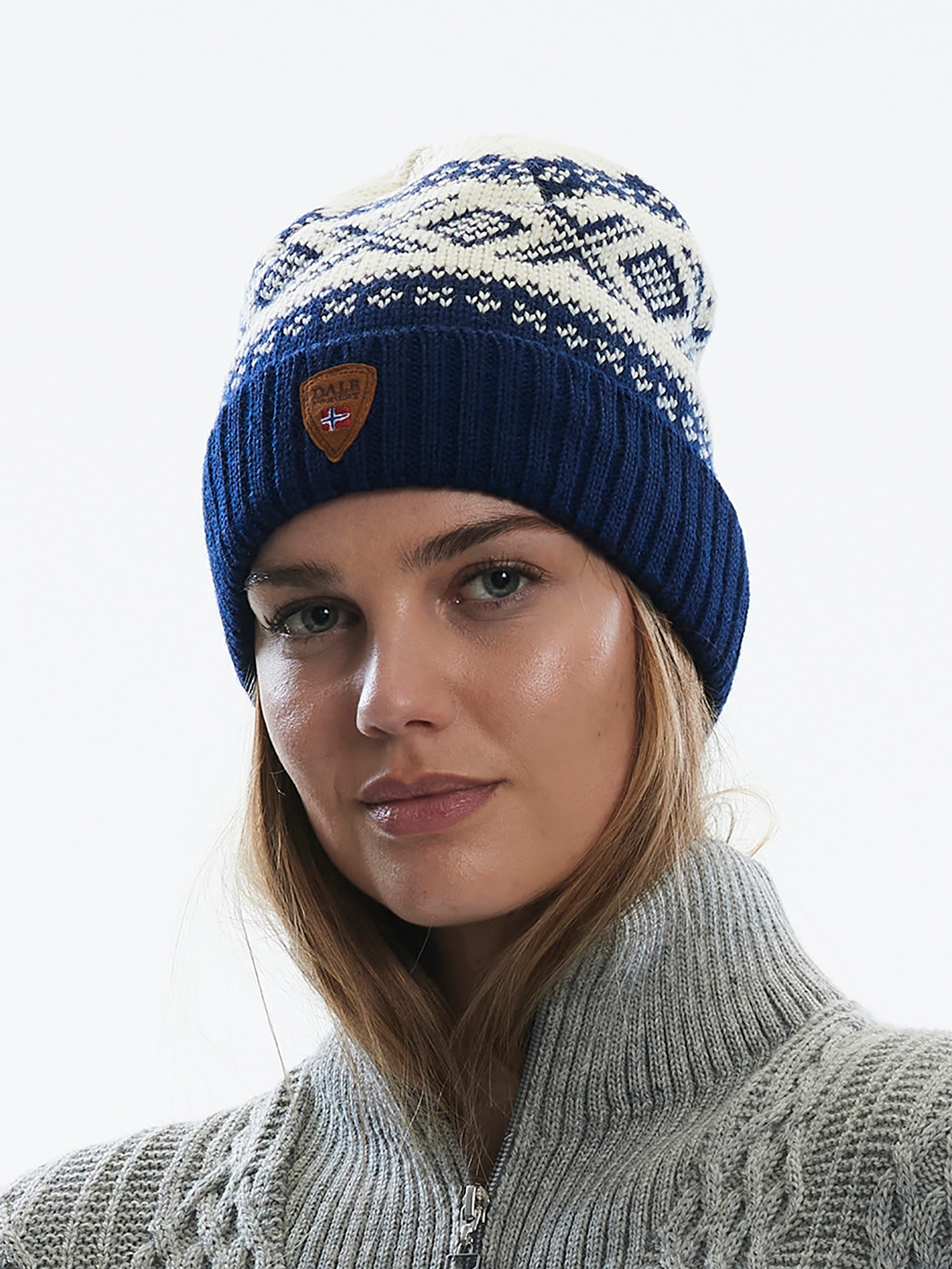 Cortina 1956 Hat Unisex Navy/White Dale of Norway Dale of Norway