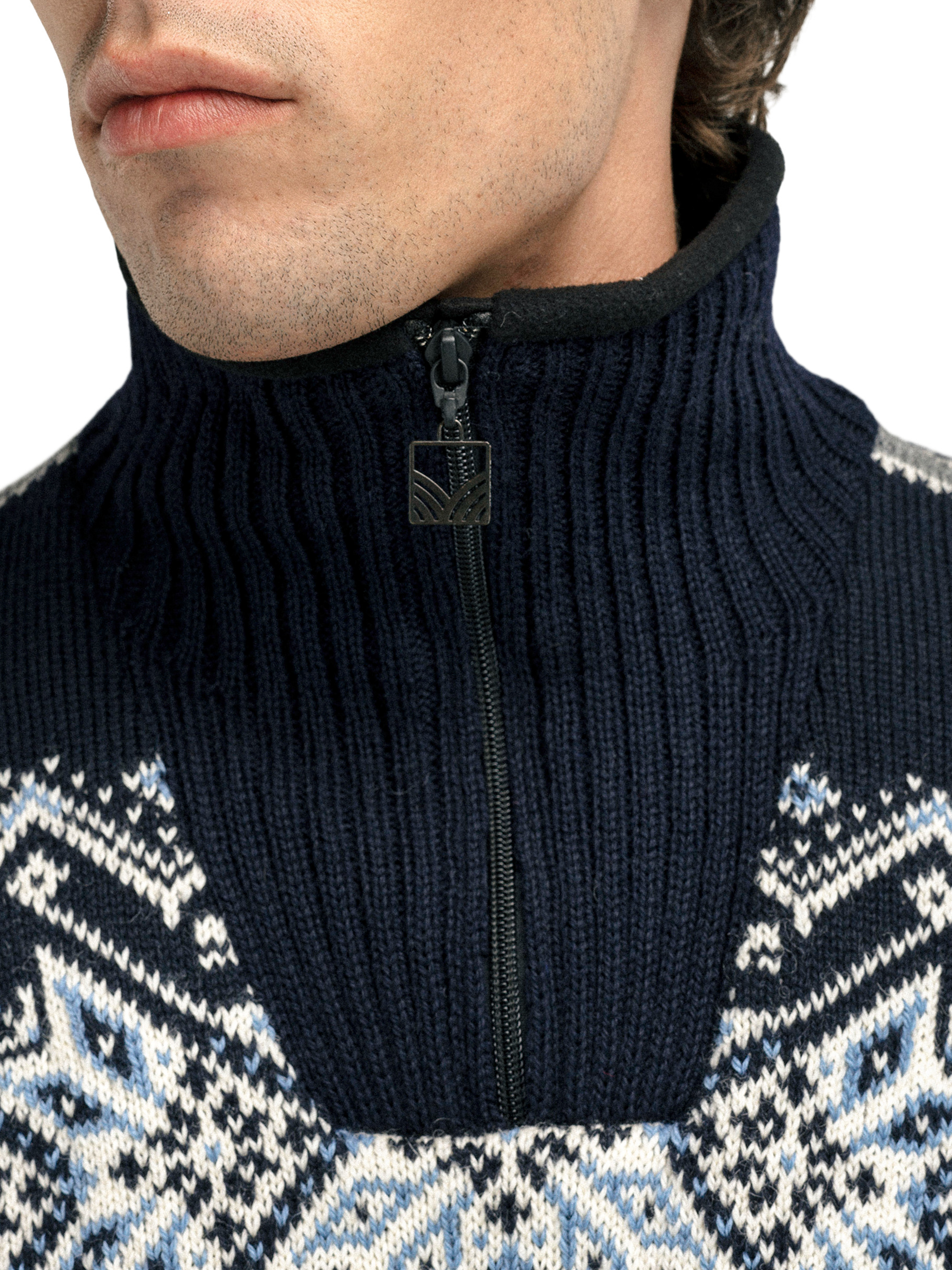 (取寄) ダーレオブノルウェー メンズ ヴェイル ウォータープルーフ セーター Dale of Norway men Vail Waterproof Sweater Midnight Navy/Red 93981_a_vail_wp_masc_sweather-