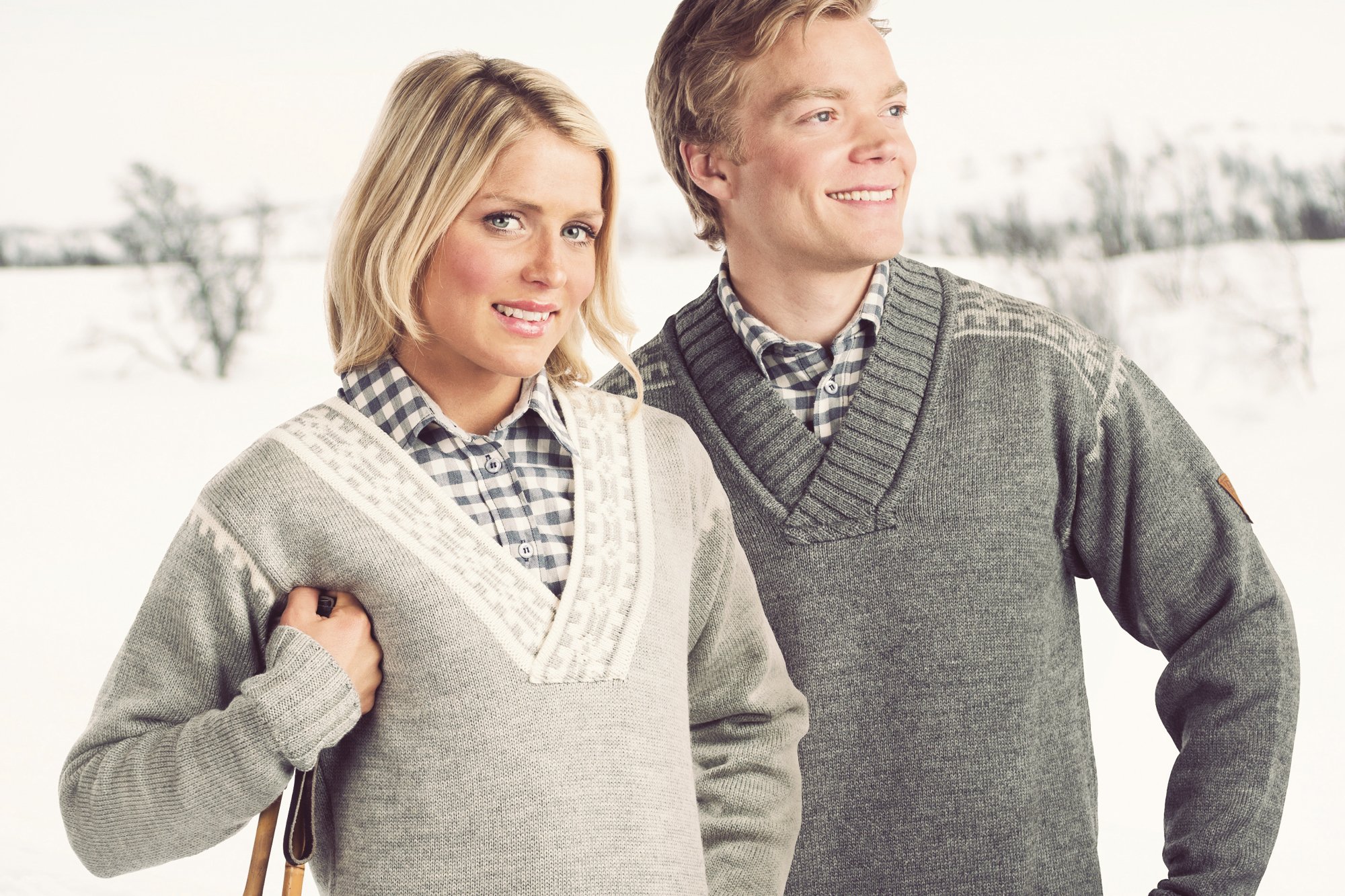 Ski-VM Falun, Sverige  2015. På bildet ser vi Therese Johaug og Erik Brandsdal i VM-genseren. 